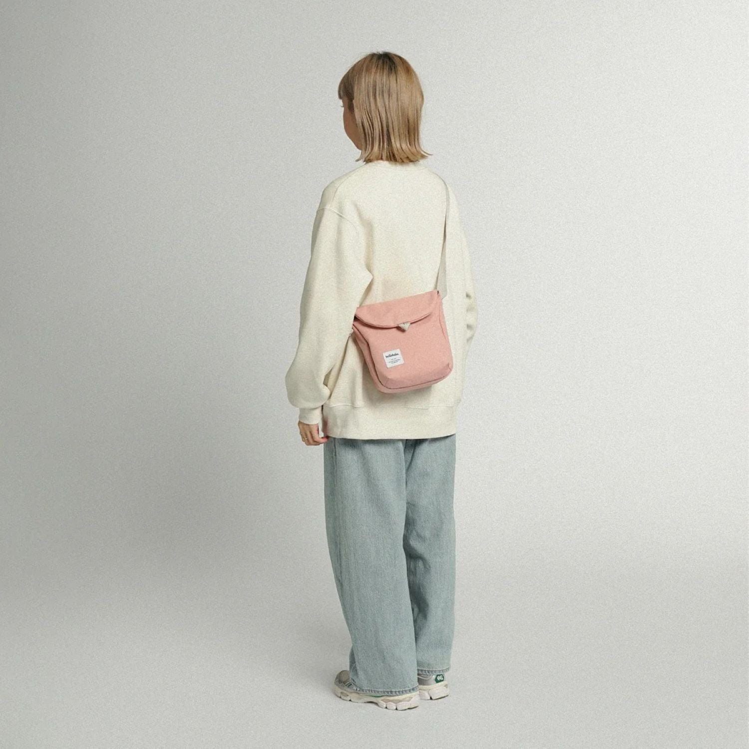 Hellolulu Desi Sling Bag Recycled