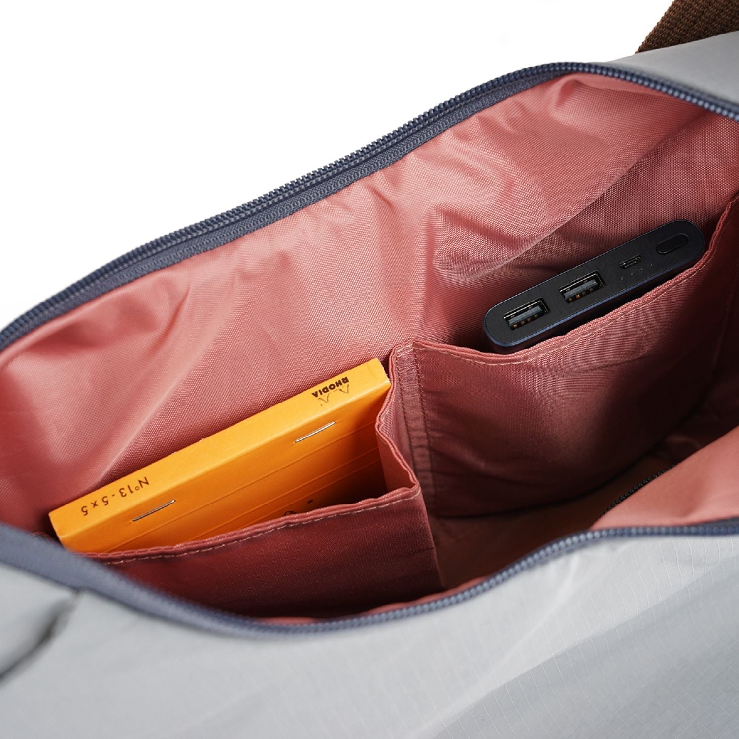 Hellolulu Zion Expandable Hobo Bag (SA)