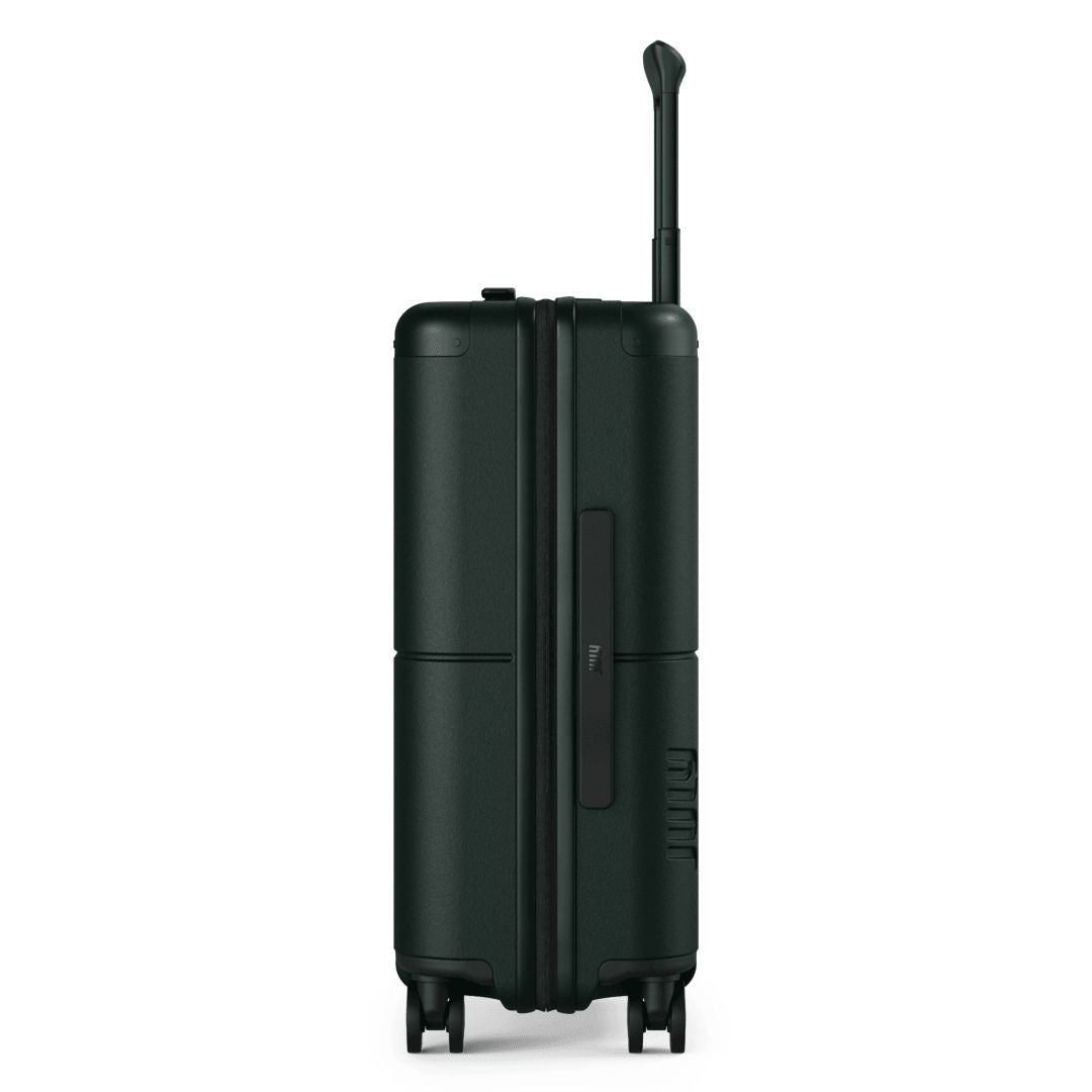 July Carry On Classic Polycarbonate  21" Luggage With Casesafe Tracking & Power Bank & Usb/Usb-C Cable