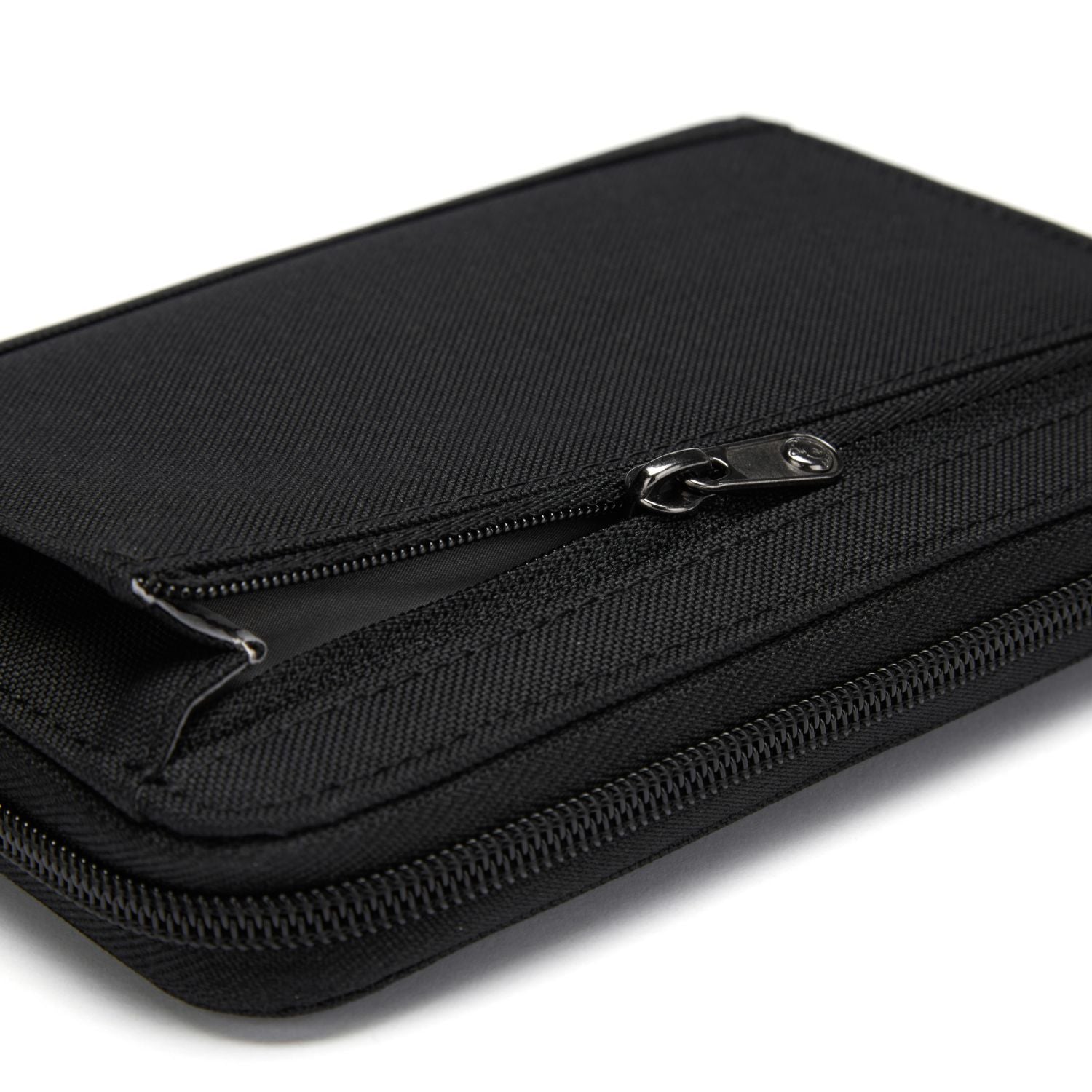 Pacsafe RFIDsafe RFID Blocking Compact Travel Organizer