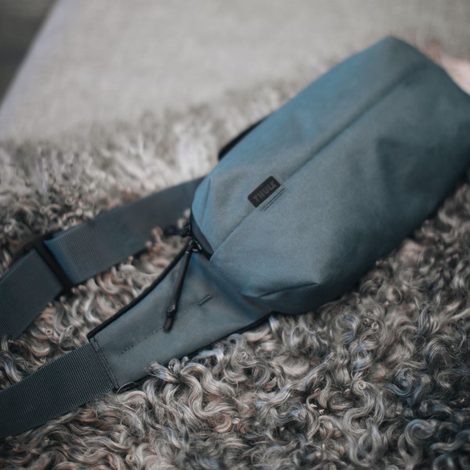 Thule Aion Sling Bag 2L