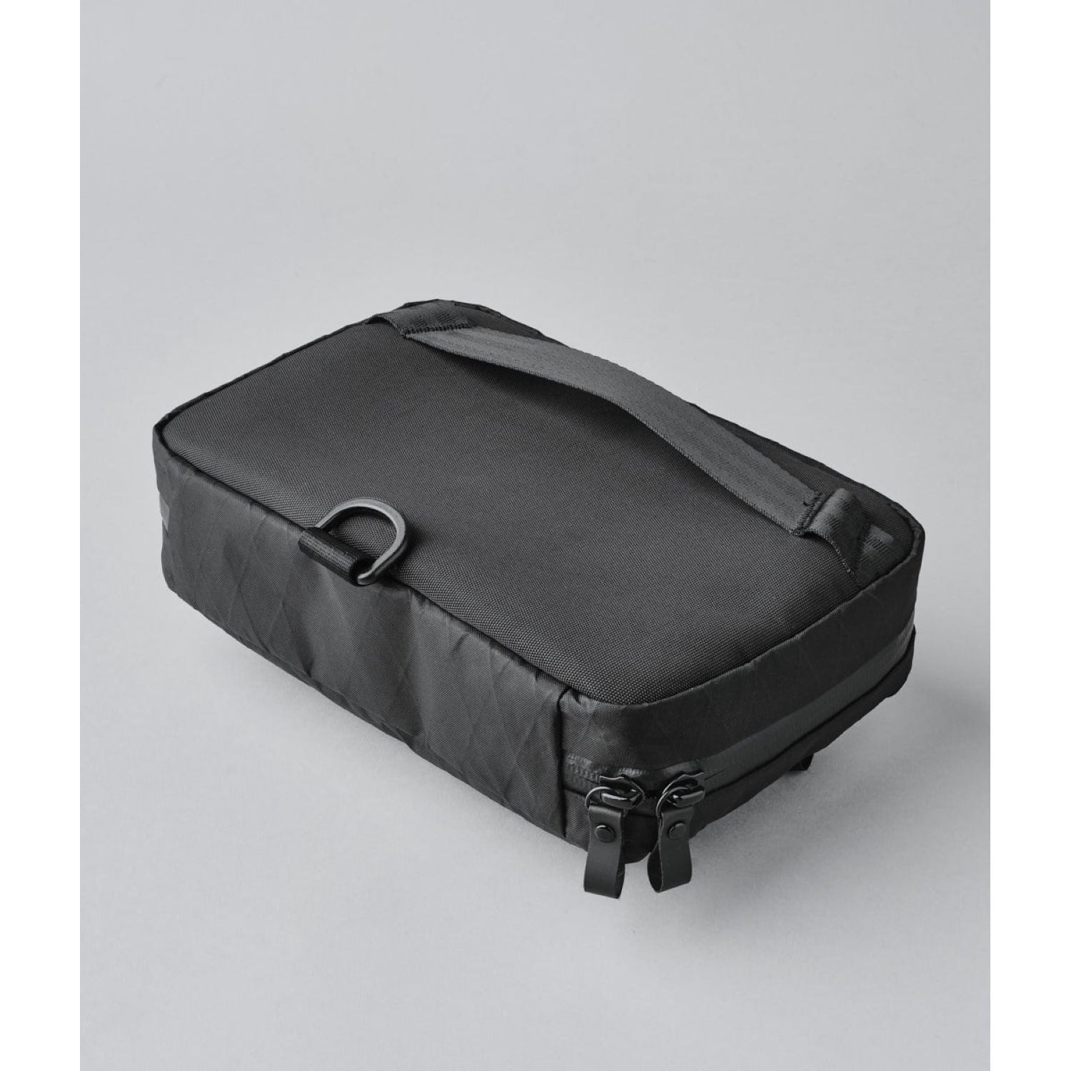 ALPAKA Elements Tech Case Sling | Alpaka Elements Tech Case Sling, Alpaka Pouches, Alpaka Slings, Bags, Electronics Cases, For Him, Gifts & Lifestyle, Pouches, Pouches & Crossbody Bags, Sling Bags, Tech Accessories, Travel Accessories | Alpaka-25