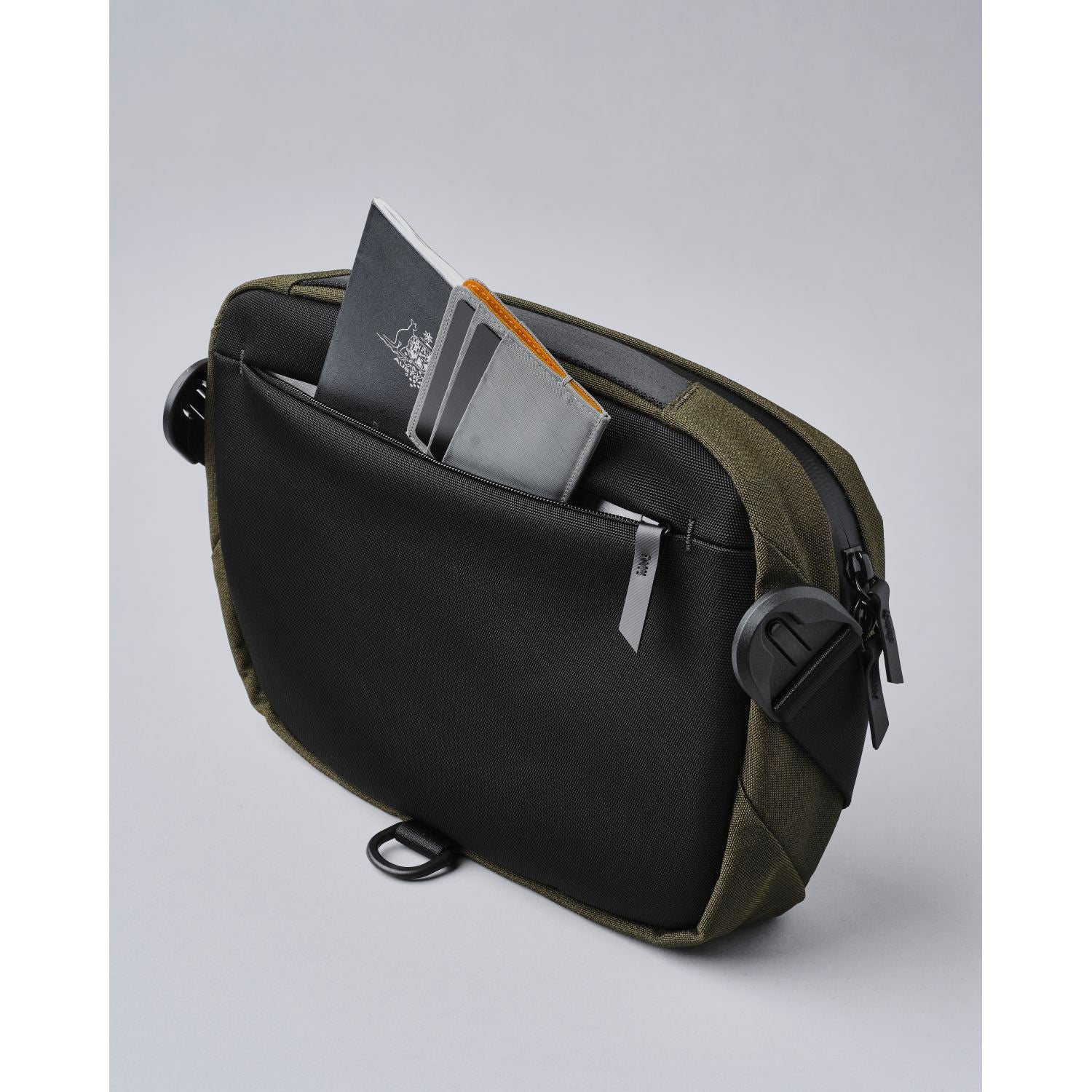 ALPAKA Go Sling | Alpaka Slings, Bags, Bags for Men, Pouches & Crossbody Bags, Sling Bags | Alpaka-17