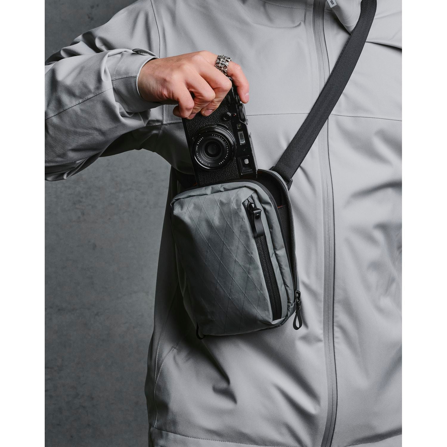 ALPAKA Metro Sling X-Pac | Alpaka Metro Sling, Alpaka Slings, Bags, Bags for Men, Pouches & Crossbody Bags, Sling Bags | Alpaka-8