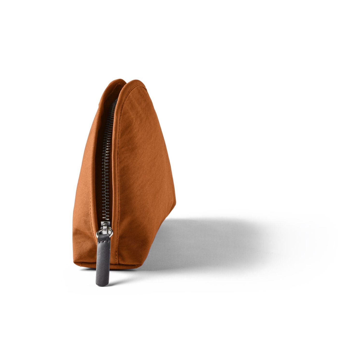 Bellroy Classic Pouch | Bags, Bags For Men, Bellroy Accessories, Pouches, Pouches & Crossbody Bags, Tech Collection, Travel Accessories | Bellroy-4