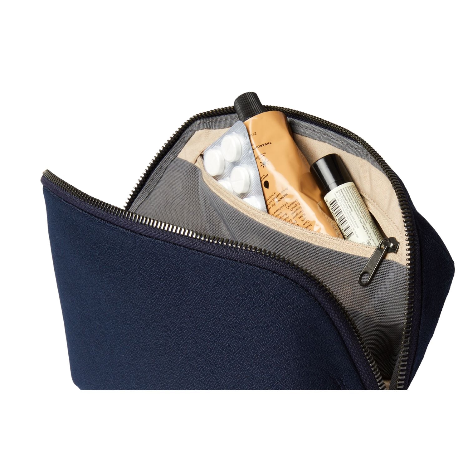 Bellroy Desk Caddy | Bags, Bags For Men, Bellroy Bags, Pouches, Small Bags, Tech Accessories, Travel Accessories | Bellroy-34