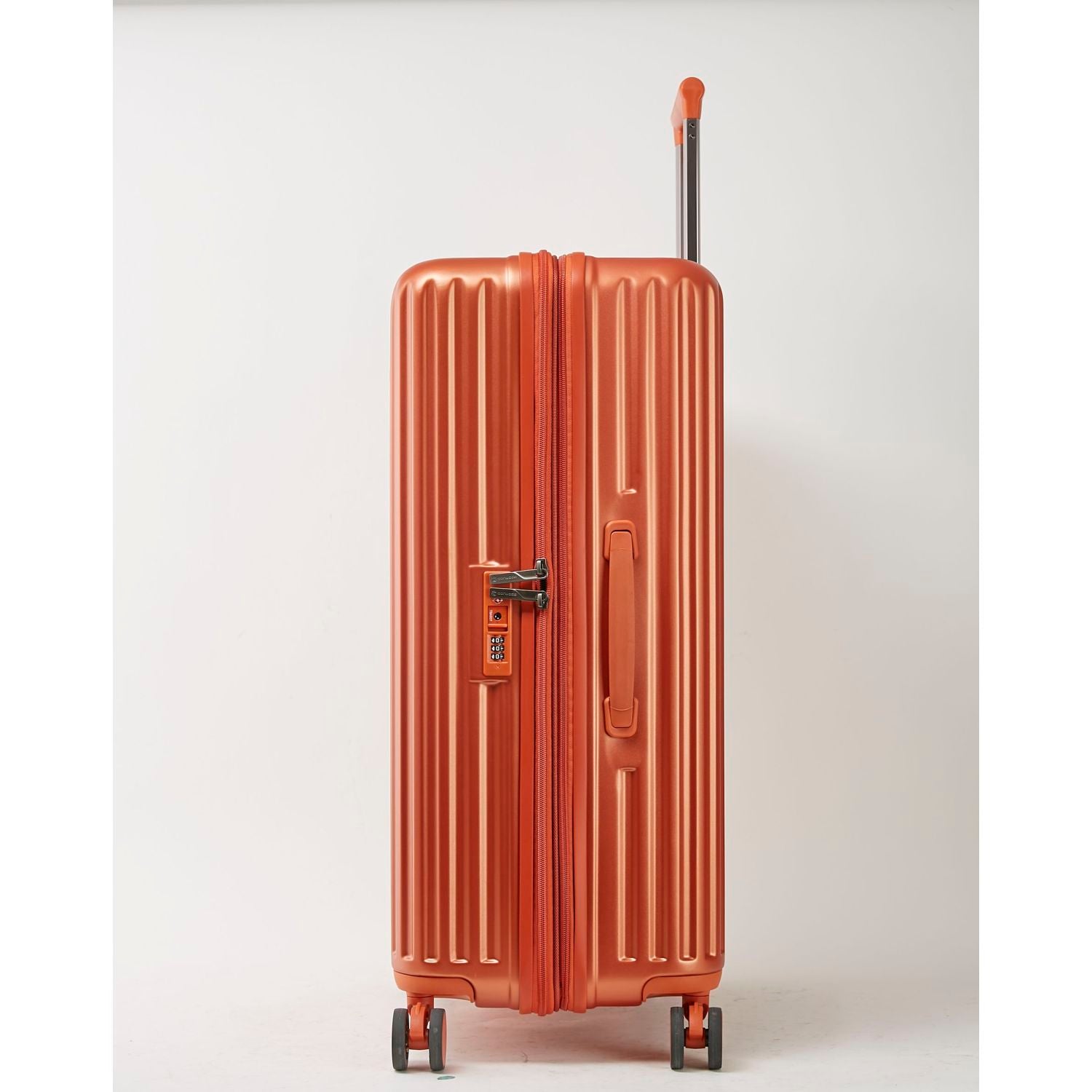 Conwood Pioneer Polycarbonate 28" Expandable Upright Luggage