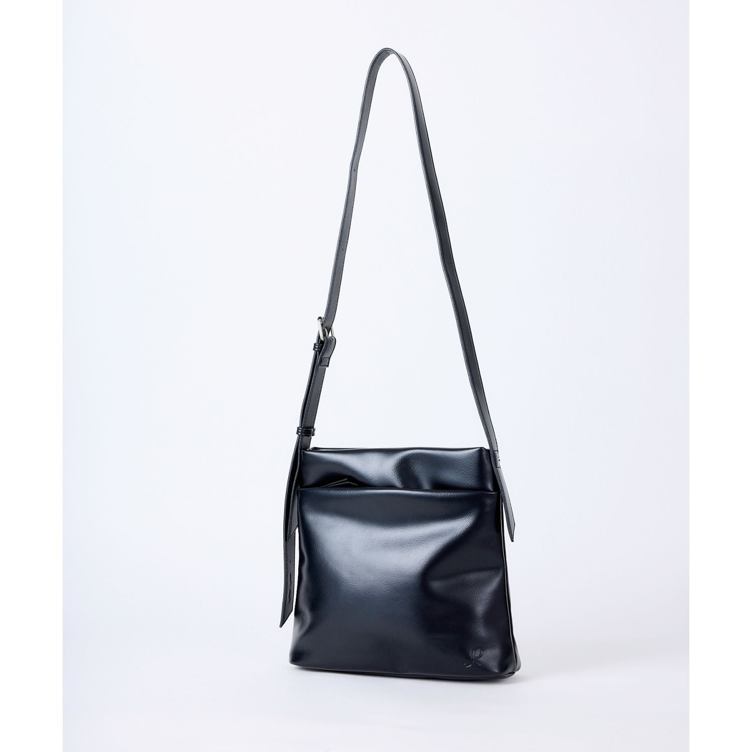 Legato Largo Link Shoulder Bag